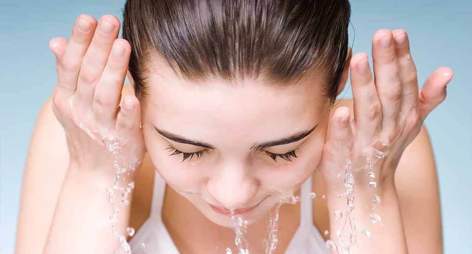 Top 5 Best Face Wash Products In Pakistan